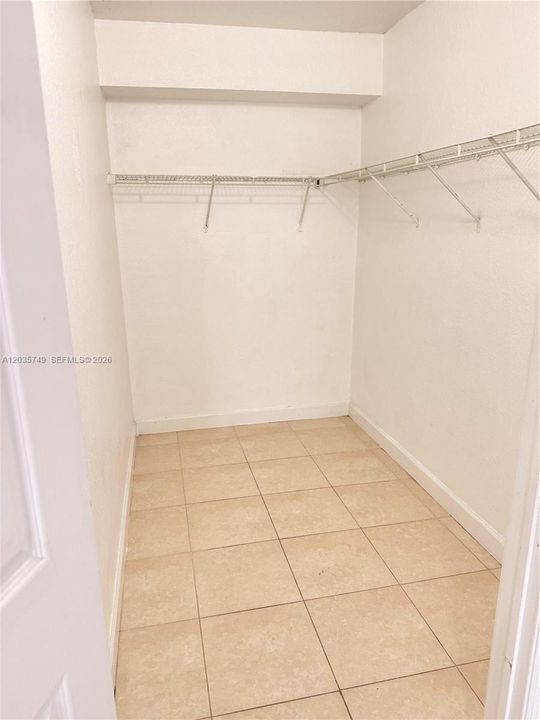 En Renta: $1,800 (2 camas, 2 baños, 900 Pies cuadrados)
