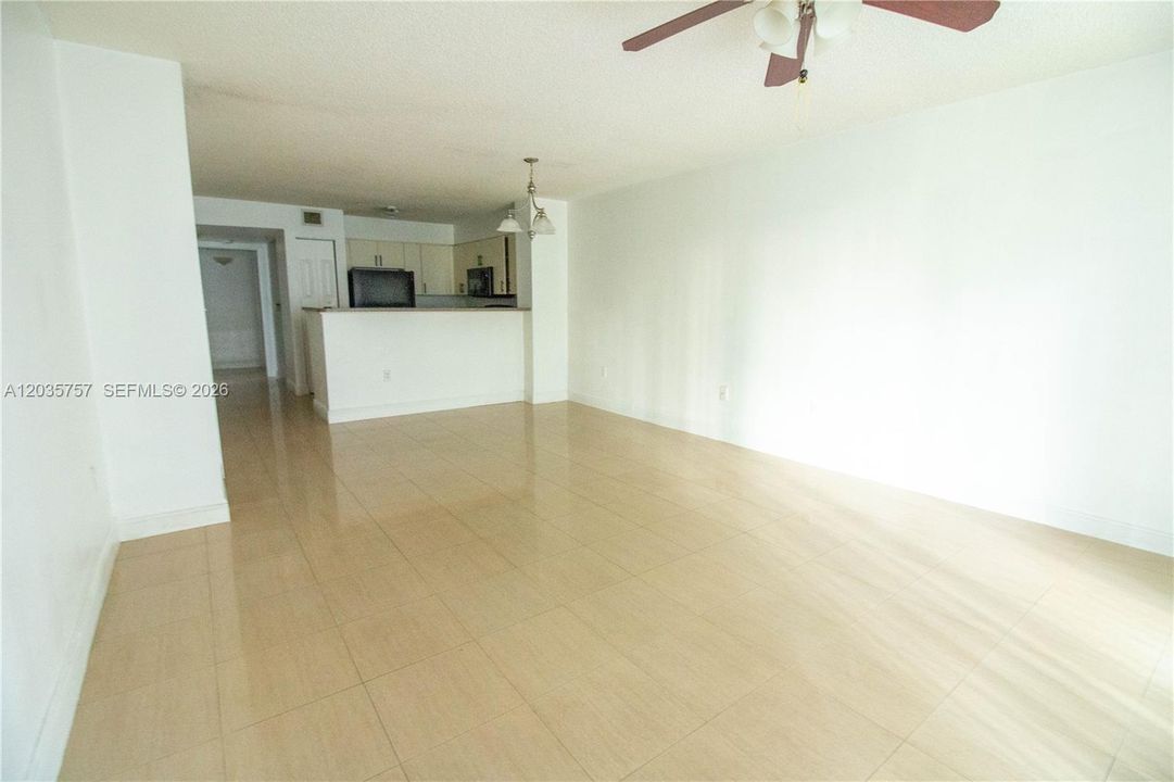 For Rent: $2,900 (3 beds, 2 baths, 1177 Square Feet)