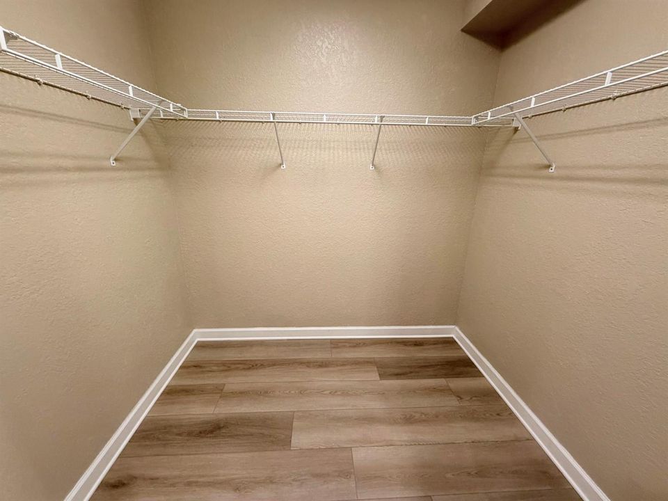 Walk in closet