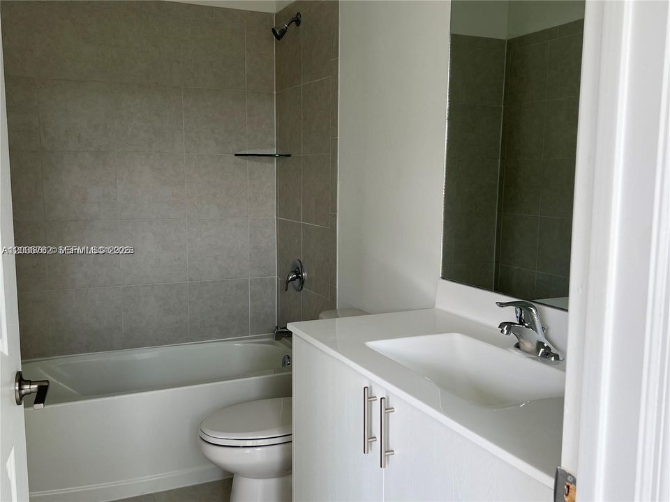 For Rent: $2,450 (3 beds, 3 baths, 0 Square Feet)