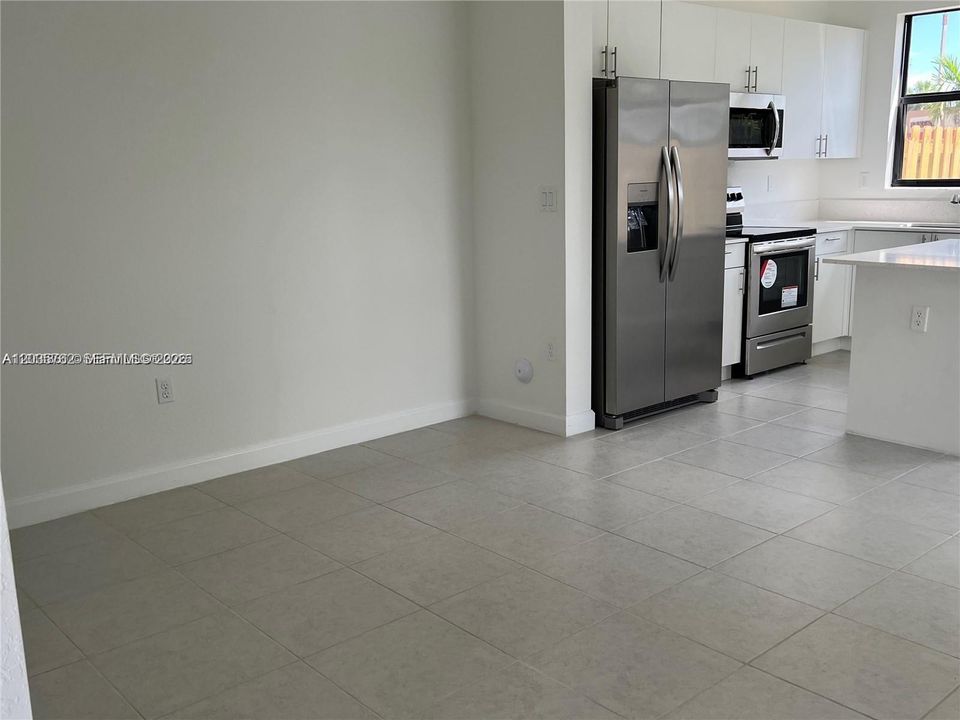 For Rent: $2,450 (3 beds, 3 baths, 0 Square Feet)