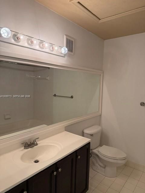 For Rent: $1,700 (1 beds, 1 baths, 703 Square Feet)