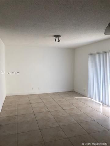 Livingroom2