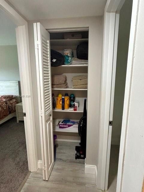 В аренду: $2,300 (2 спален, 1 ванн, 819 Квадратных фут)