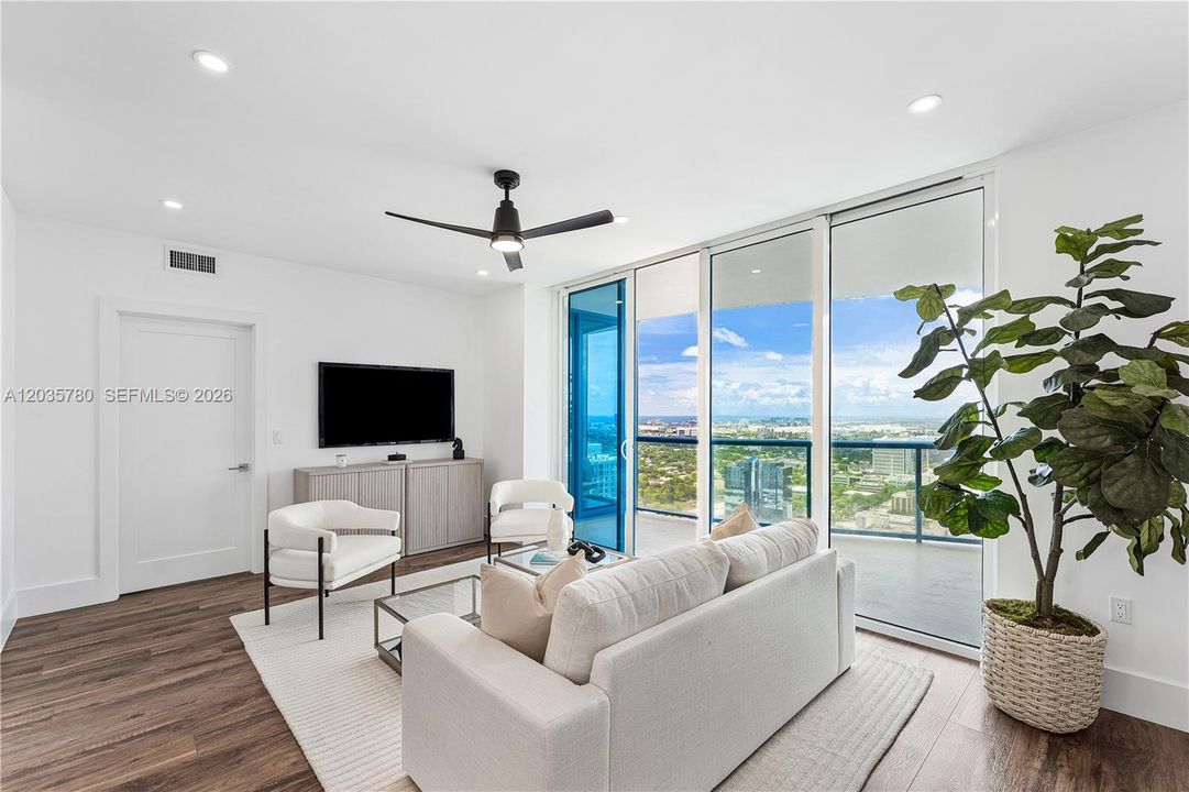 For Sale: $1,699,999 (2 beds, 2 baths, 1869 Square Feet)