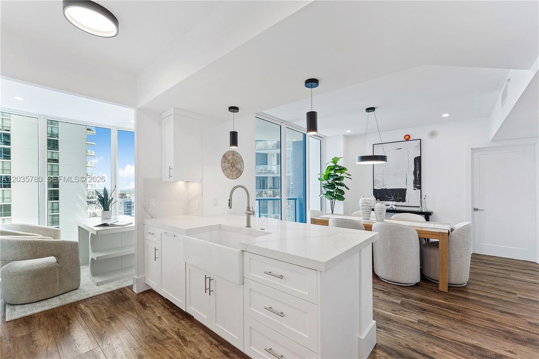For Sale: $1,699,999 (2 beds, 2 baths, 1869 Square Feet)