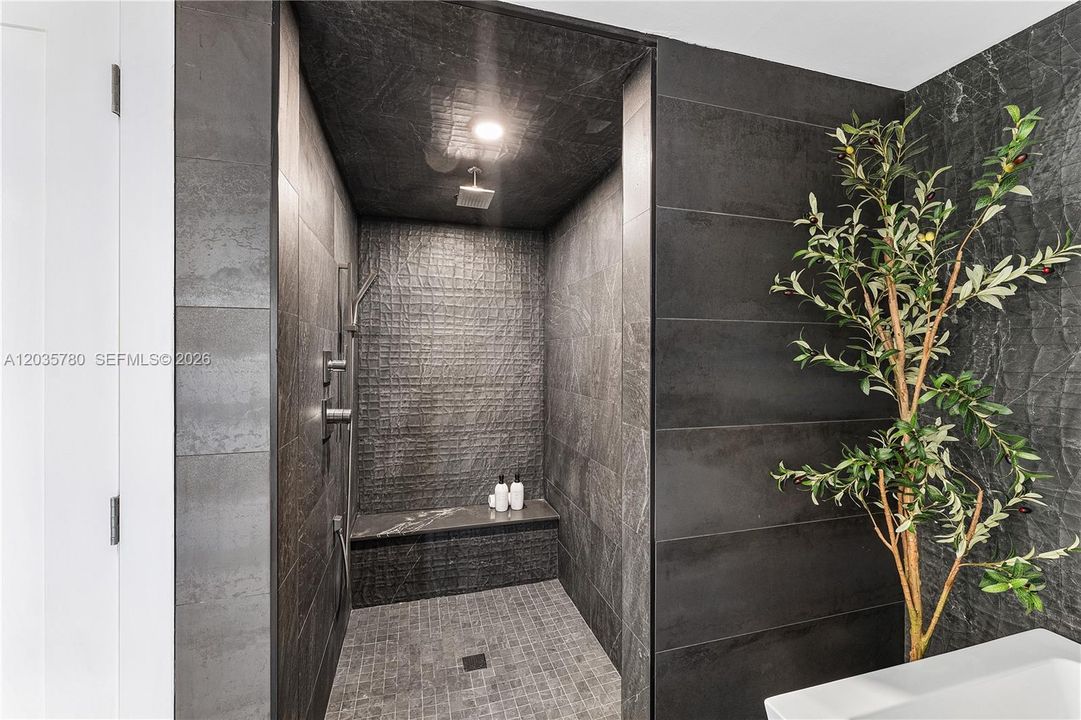 For Sale: $1,699,999 (2 beds, 2 baths, 1869 Square Feet)