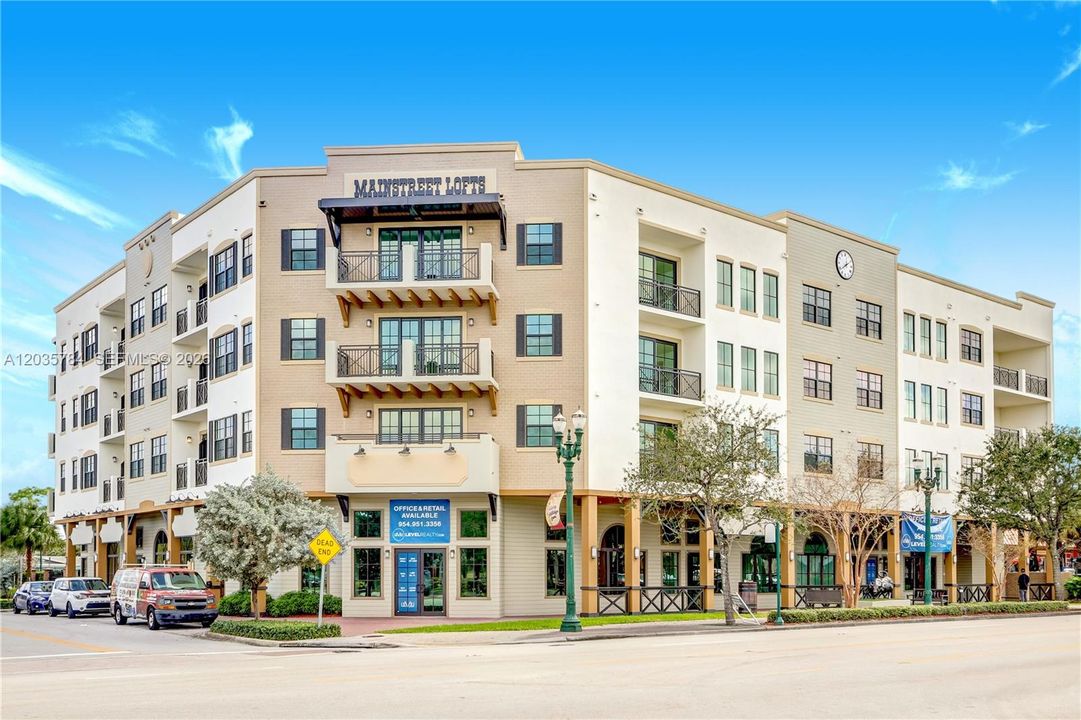 For Rent: $1,700 (0 beds, 1 baths, 434 Square Feet)