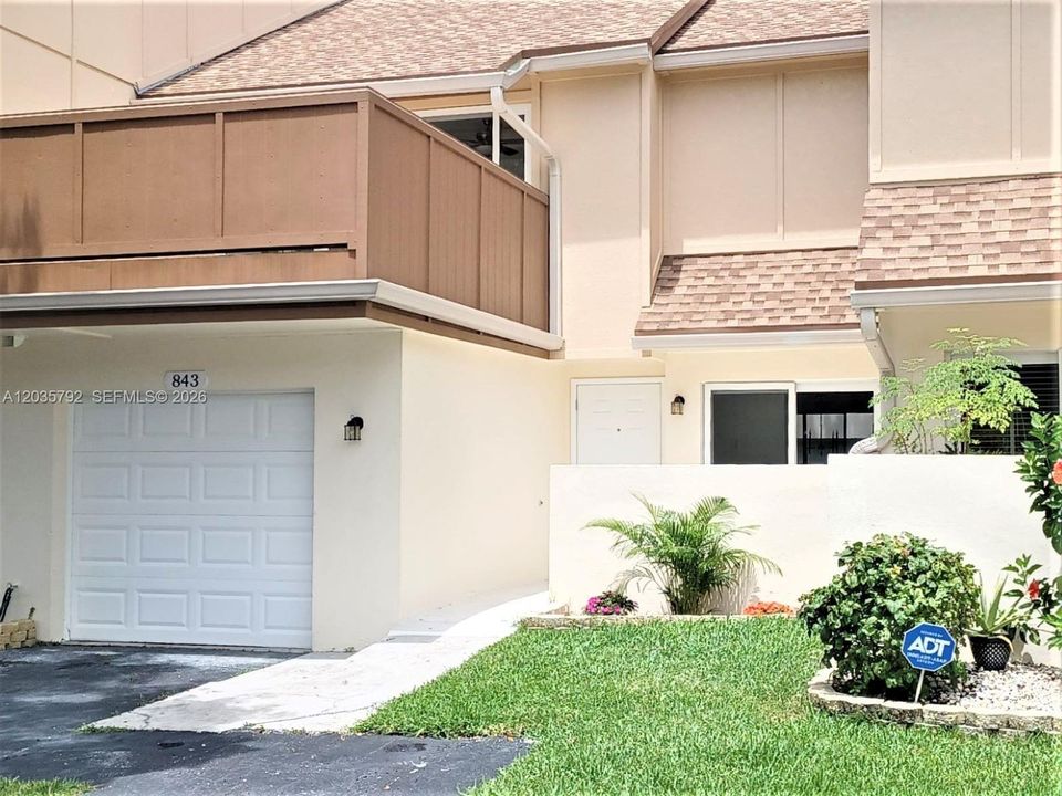 For Rent: $2,980 (3 beds, 2 baths, 1770 Square Feet)