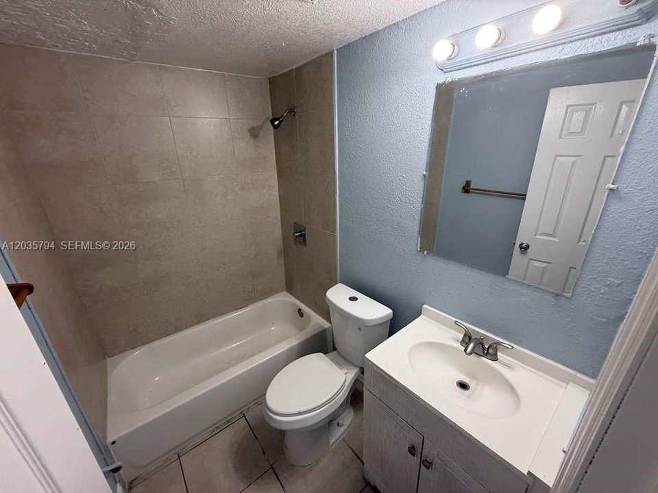 For Rent: $1,500 (1 beds, 1 baths, 1440 Square Feet)