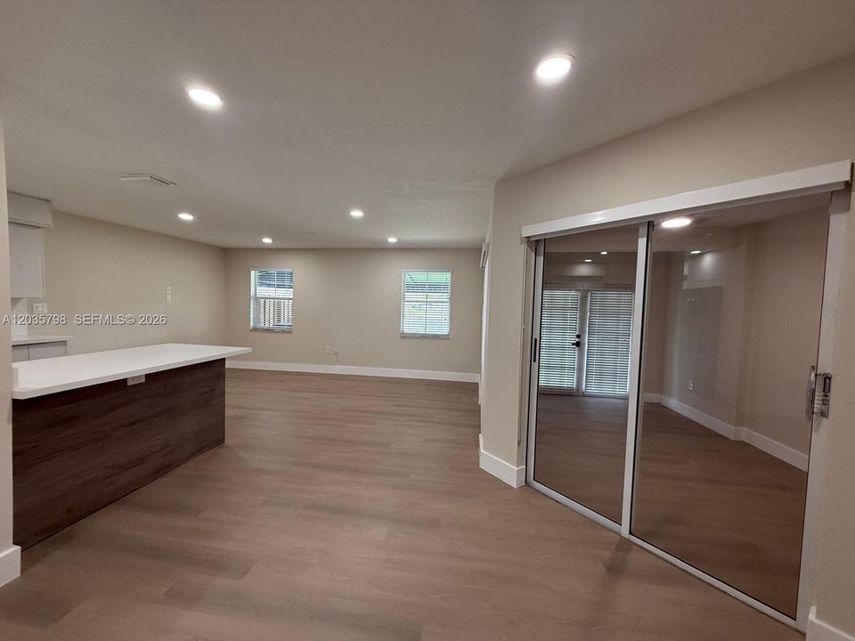 For Sale: $560,000 (3 beds, 2 baths, 1753 Square Feet)