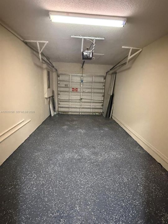 1 car garage