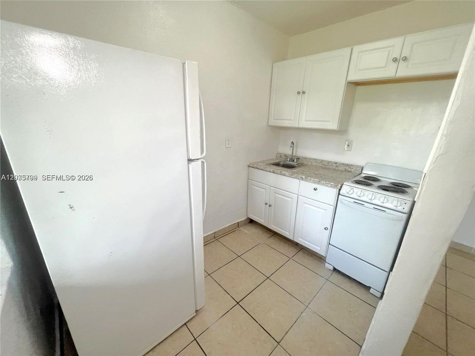 В аренду: $1,800 (1 спален, 1 ванн, 500 Квадратных фут)