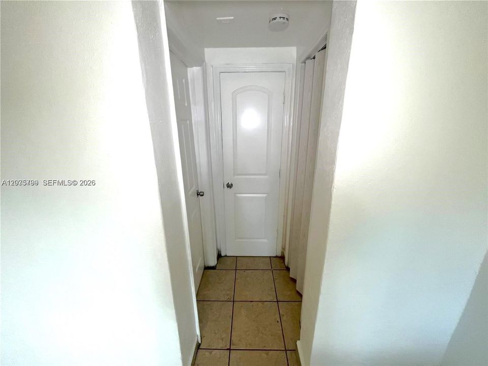 В аренду: $1,800 (1 спален, 1 ванн, 500 Квадратных фут)