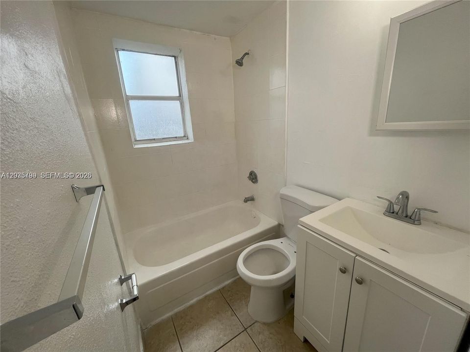 В аренду: $1,800 (1 спален, 1 ванн, 500 Квадратных фут)