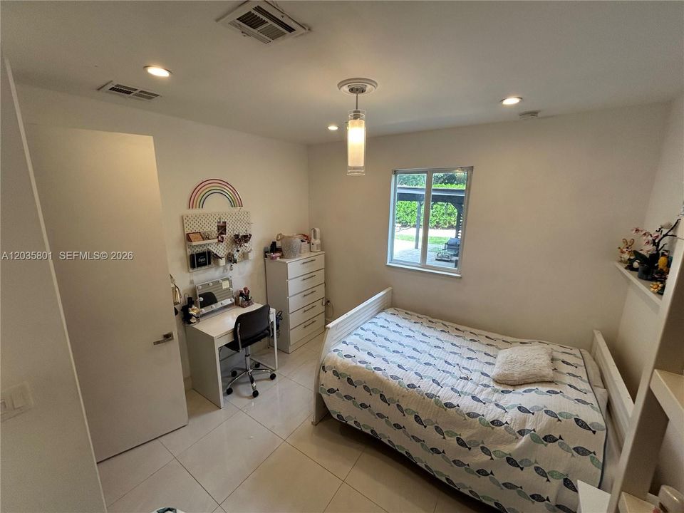 En Renta: $7,900 (4 camas, 3 baños, 0 Pies cuadrados)
