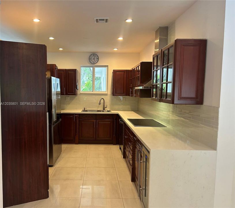 En Renta: $7,900 (4 camas, 3 baños, 0 Pies cuadrados)