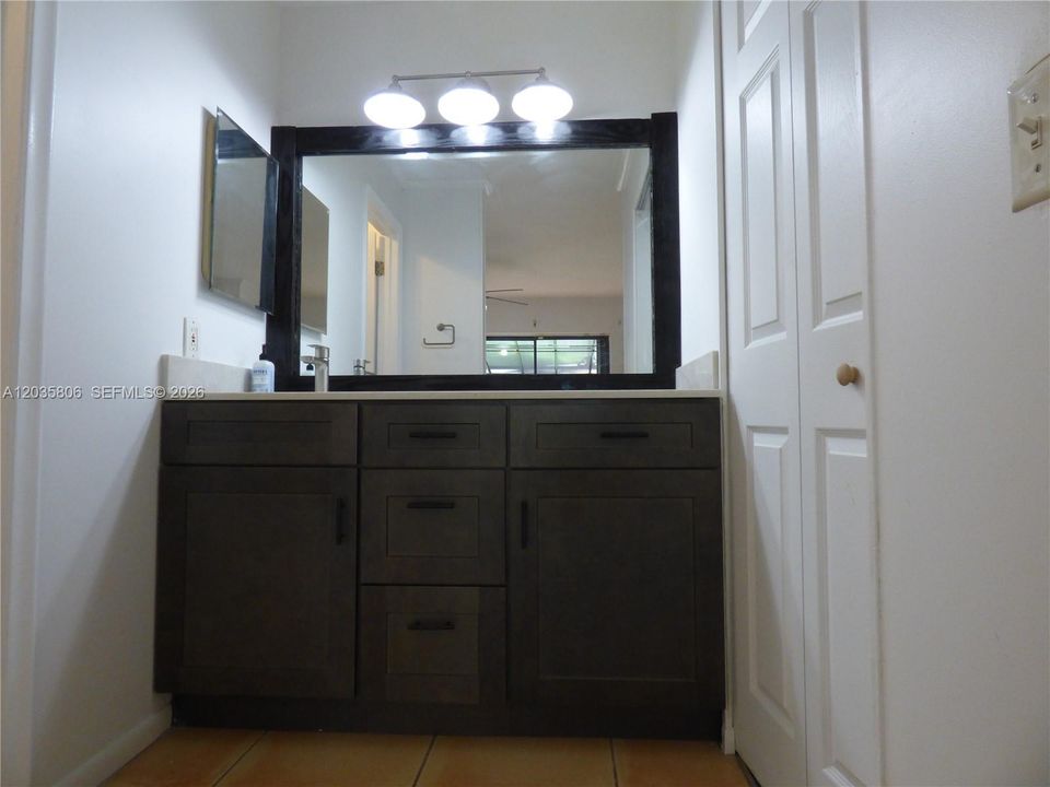 For Rent: $3,590 (3 beds, 2 baths, 1505 Square Feet)