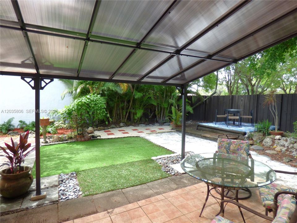 For Rent: $3,590 (3 beds, 2 baths, 1505 Square Feet)