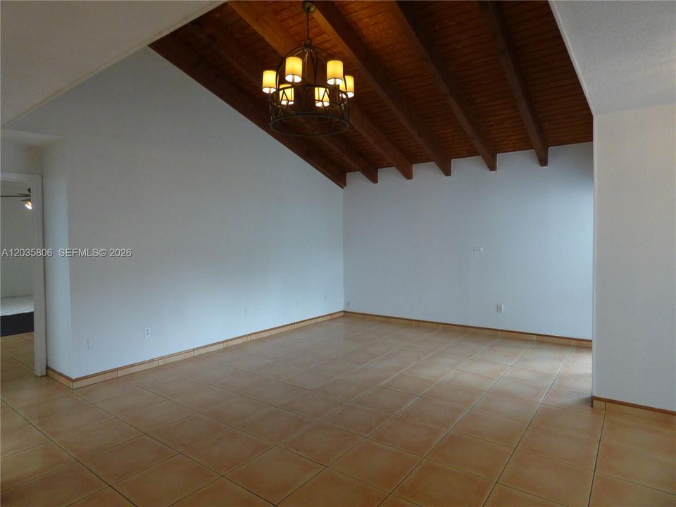 For Rent: $3,590 (3 beds, 2 baths, 1505 Square Feet)