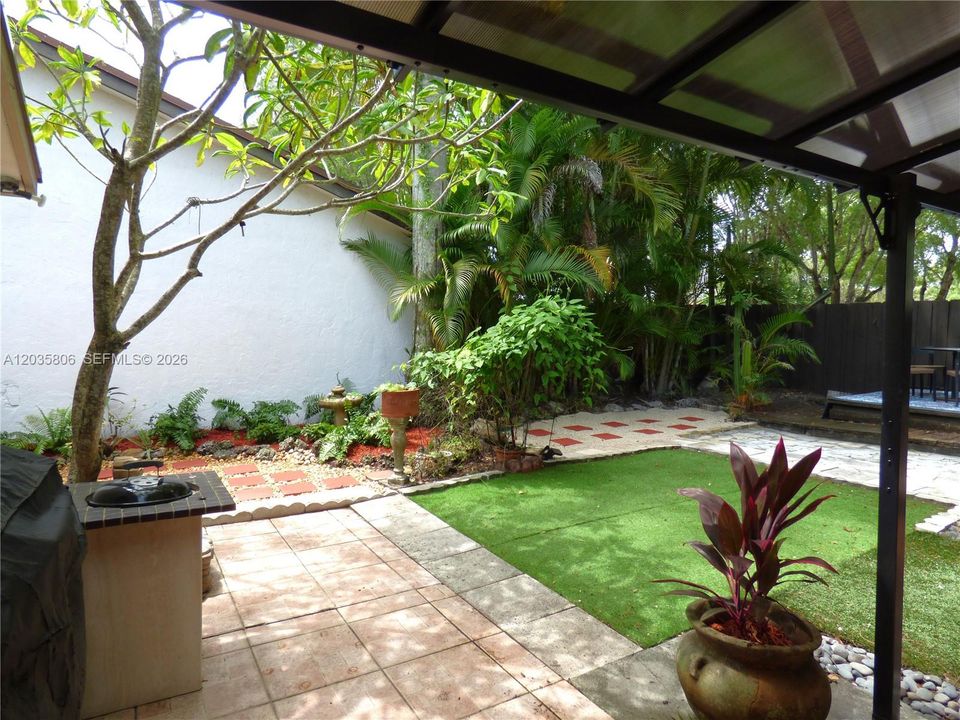 For Rent: $3,590 (3 beds, 2 baths, 1505 Square Feet)