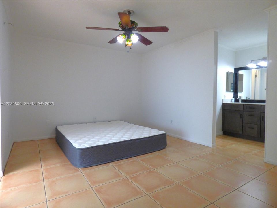For Rent: $3,590 (3 beds, 2 baths, 1505 Square Feet)