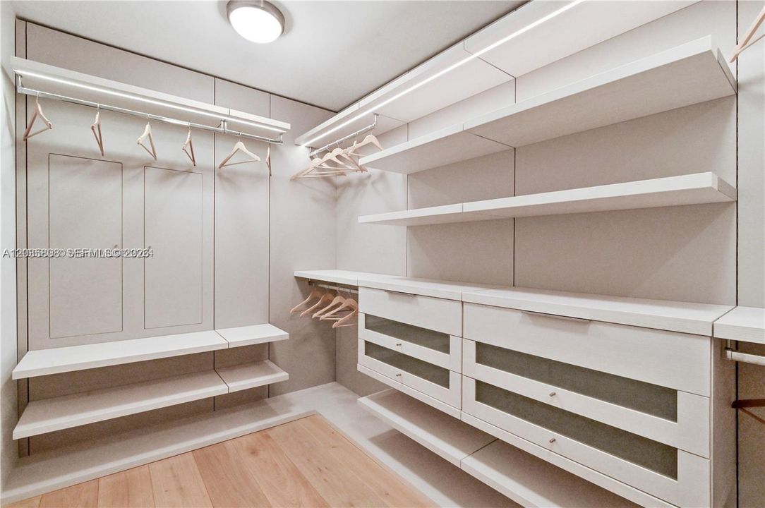 For Rent: $24,000 (2 beds, 2 baths, 1704 Square Feet)