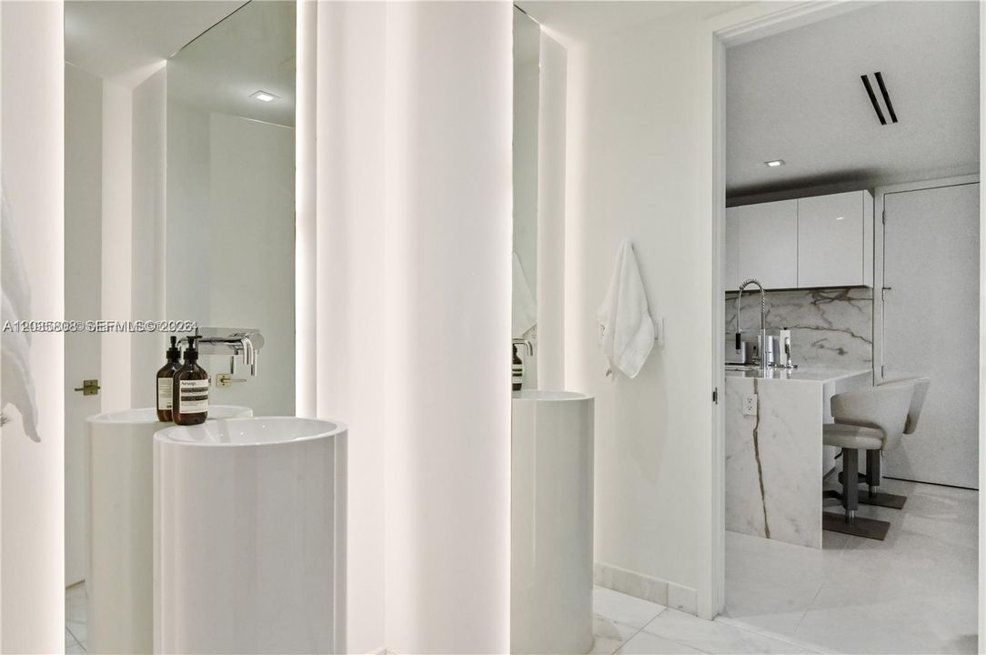 For Rent: $24,000 (2 beds, 2 baths, 1704 Square Feet)