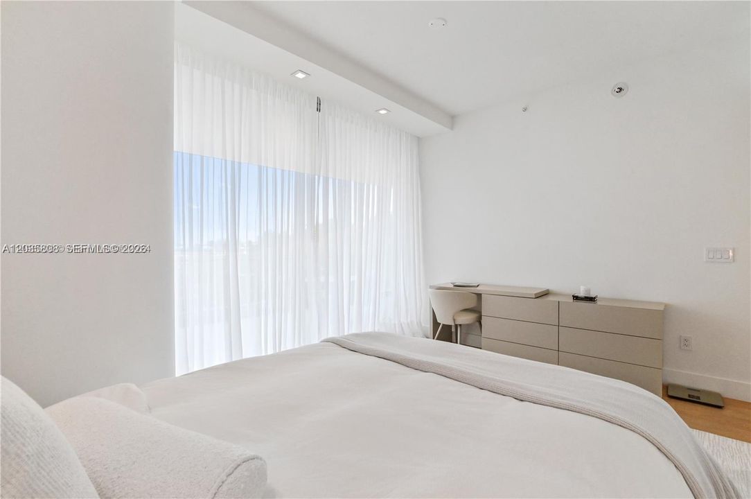 For Rent: $24,000 (2 beds, 2 baths, 1704 Square Feet)