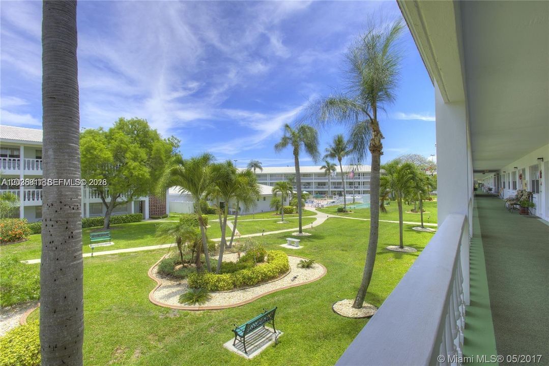 For Rent: $2,000 (2 beds, 1 baths, 875 Square Feet)