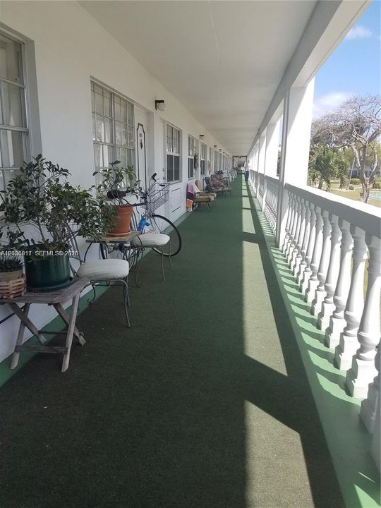For Rent: $2,000 (2 beds, 1 baths, 875 Square Feet)