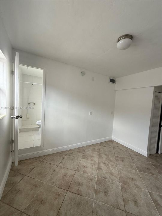 В аренду: $2,850 (3 спален, 2 ванн, 1150 Квадратных фут)
