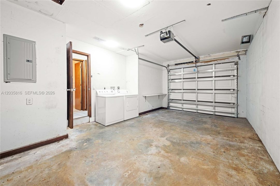 En Venta: $450,000 (2 camas, 2 baños, 1219 Pies cuadrados)