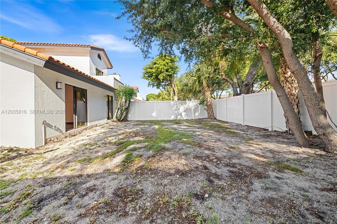 En Venta: $450,000 (2 camas, 2 baños, 1219 Pies cuadrados)