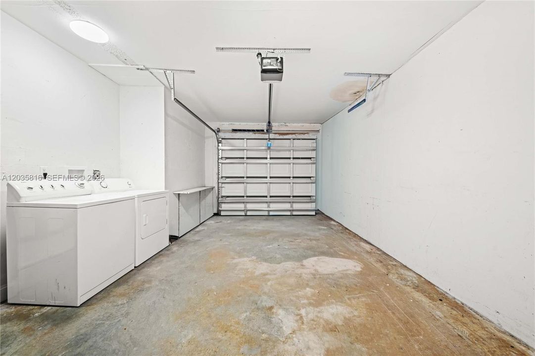 En Venta: $450,000 (2 camas, 2 baños, 1219 Pies cuadrados)