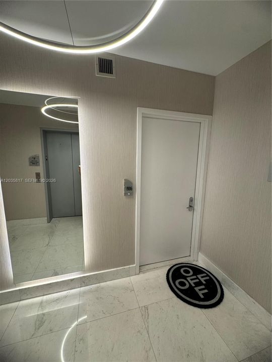 В аренду: $6,300 (1 спален, 1 ванн, 858 Квадратных фут)