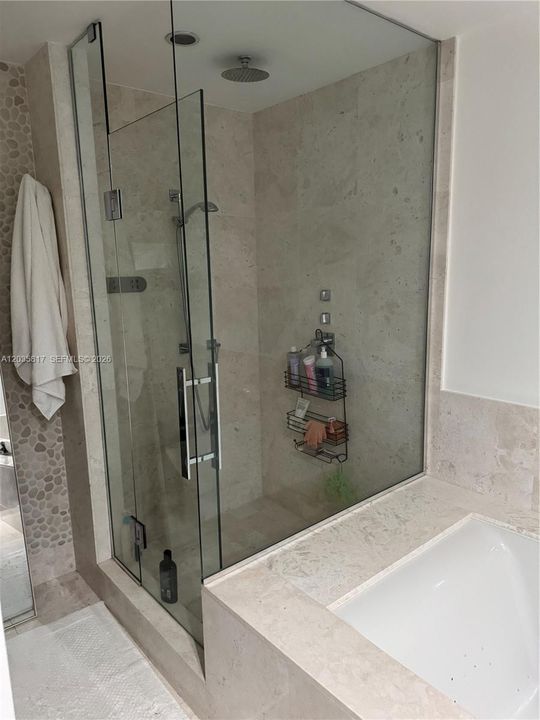 В аренду: $6,300 (1 спален, 1 ванн, 858 Квадратных фут)