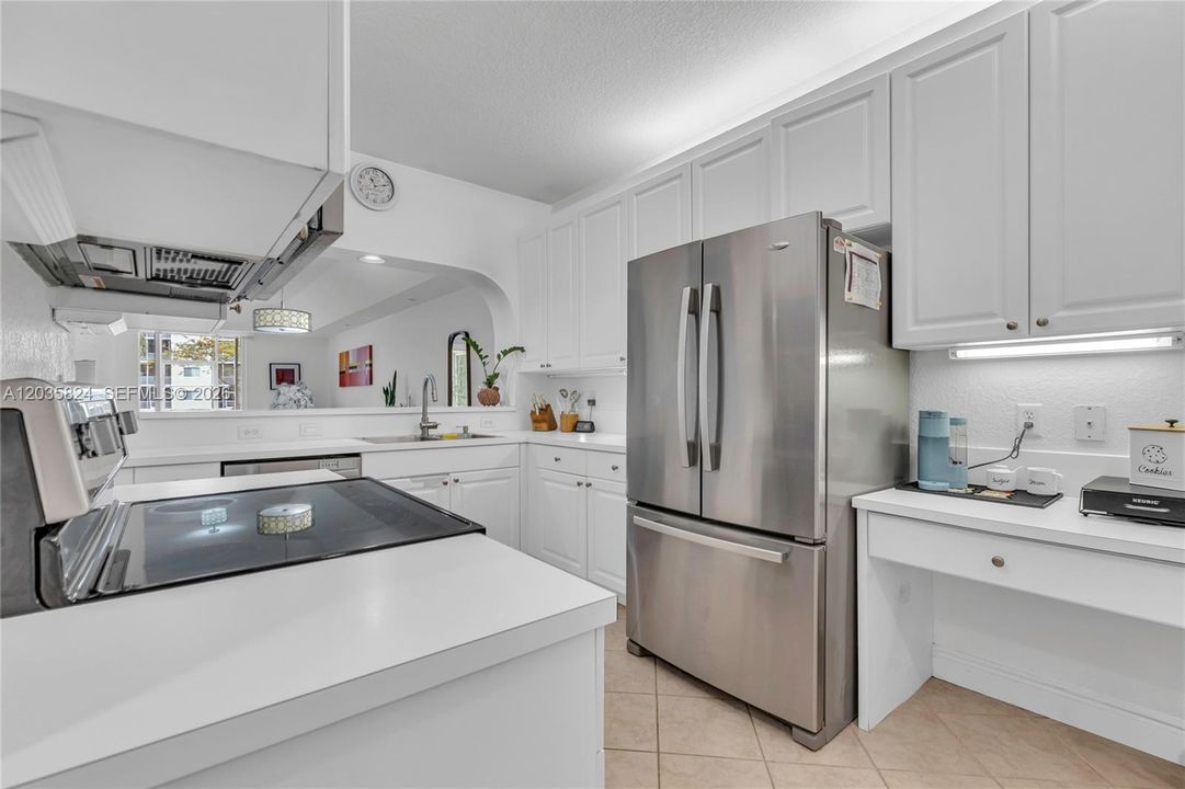 En Venta: $550,000 (3 camas, 2 baños, 1710 Pies cuadrados)