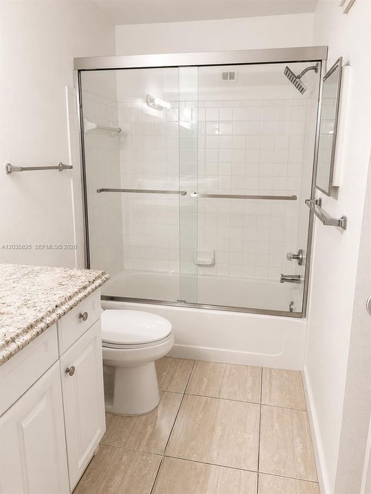 For Rent: $2,350 (2 beds, 2 baths, 1105 Square Feet)
