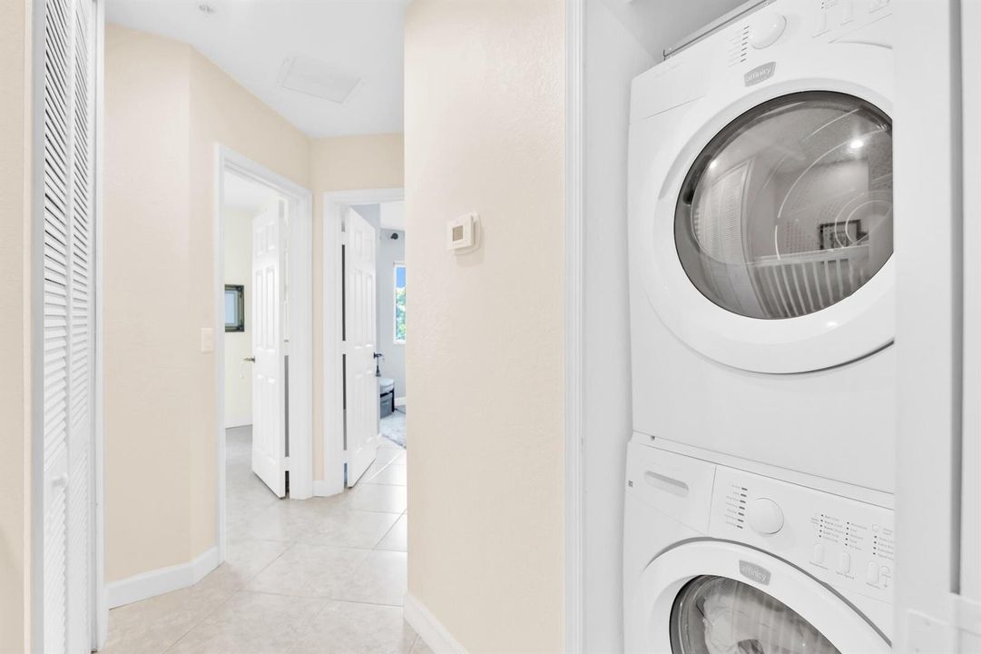 Private Laundry