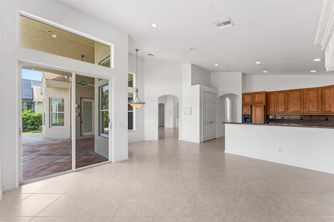 007-13215AlhambraLakeCircle-DelrayBeach-