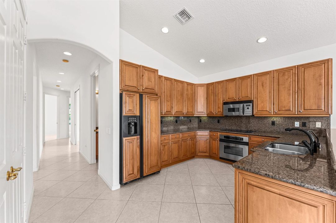 009-13215AlhambraLakeCircle-DelrayBeach-