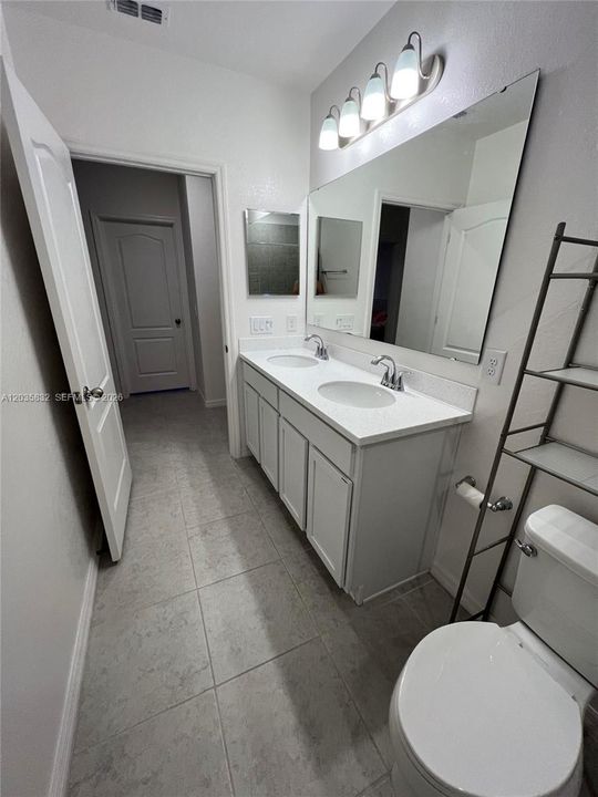 For Sale: $329,900 (4 beds, 2 baths, 1865 Square Feet)