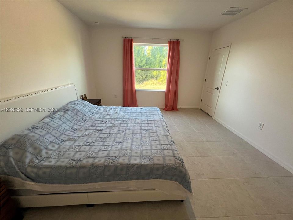 For Sale: $329,900 (4 beds, 2 baths, 1865 Square Feet)