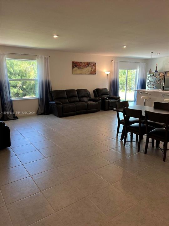 For Sale: $329,900 (4 beds, 2 baths, 1865 Square Feet)