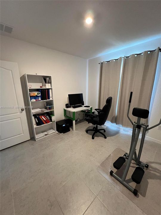 For Sale: $329,900 (4 beds, 2 baths, 1865 Square Feet)