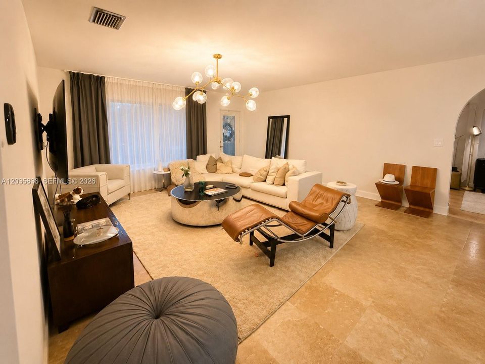 En Venta: $1,399,990 (2 camas, 2 baños, 1502 Pies cuadrados)