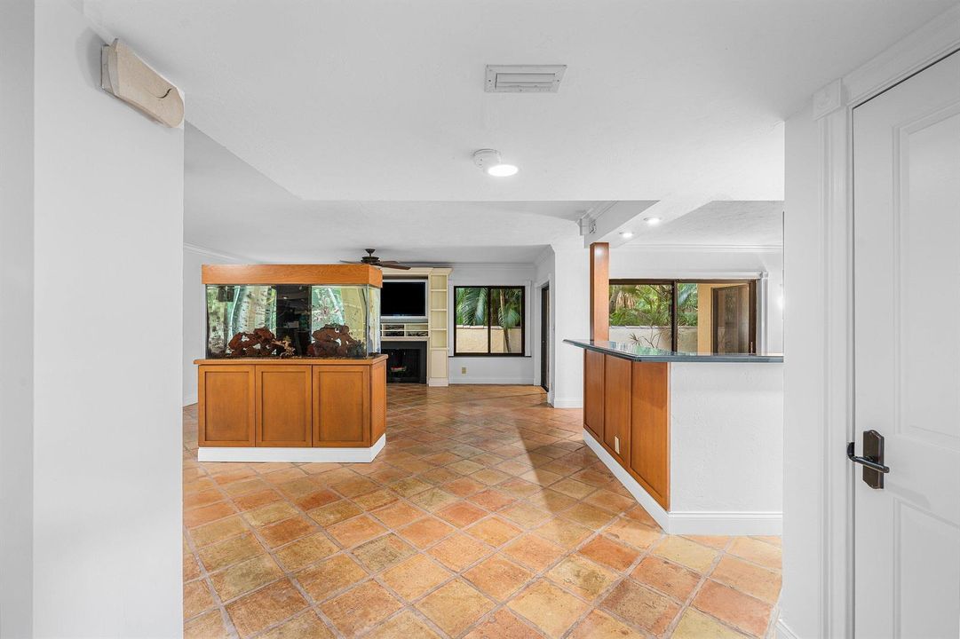 006-16VíaLago-BoyntonBeach-FL-33435-SMAL