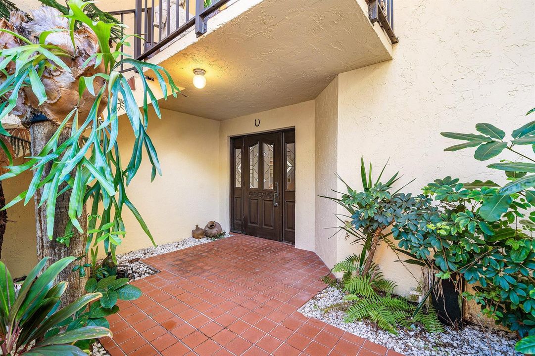 004-16VíaLago-BoyntonBeach-FL-33435-SMAL