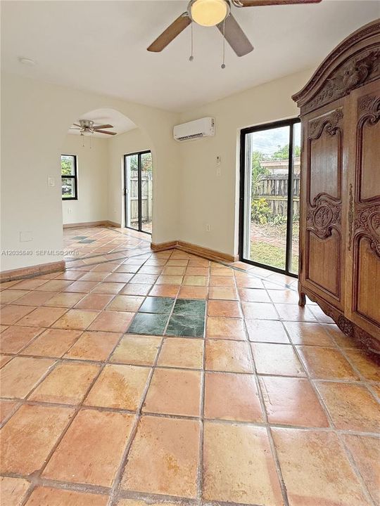 В аренду: $2,800 (2 спален, 1 ванн, 1643 Квадратных фут)
